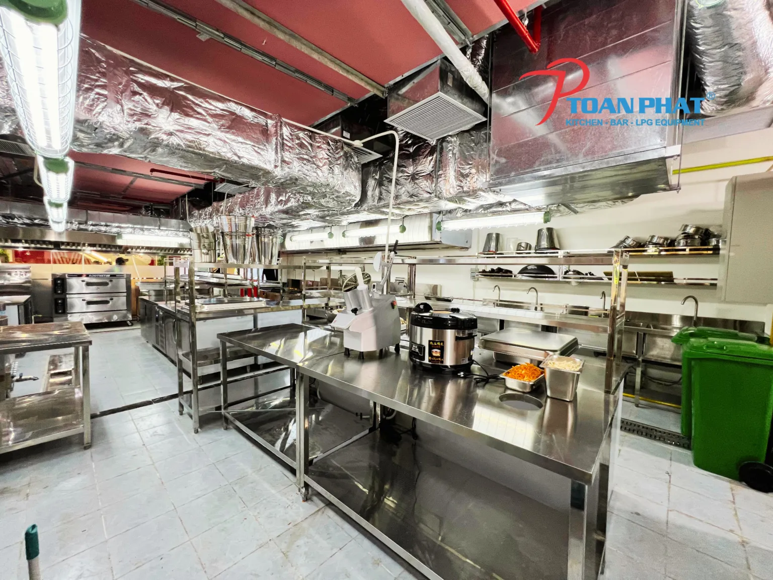 Bếp nhà hàng chay do Toàn Phát thiết kế, thi công