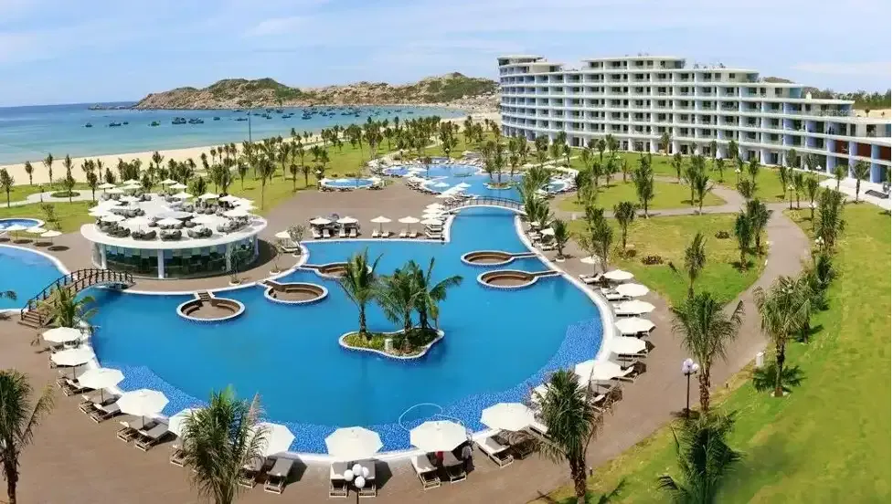 Toàn cảnh FLC Luxury Hotel Quy Nhơn nhìn từ trên cao