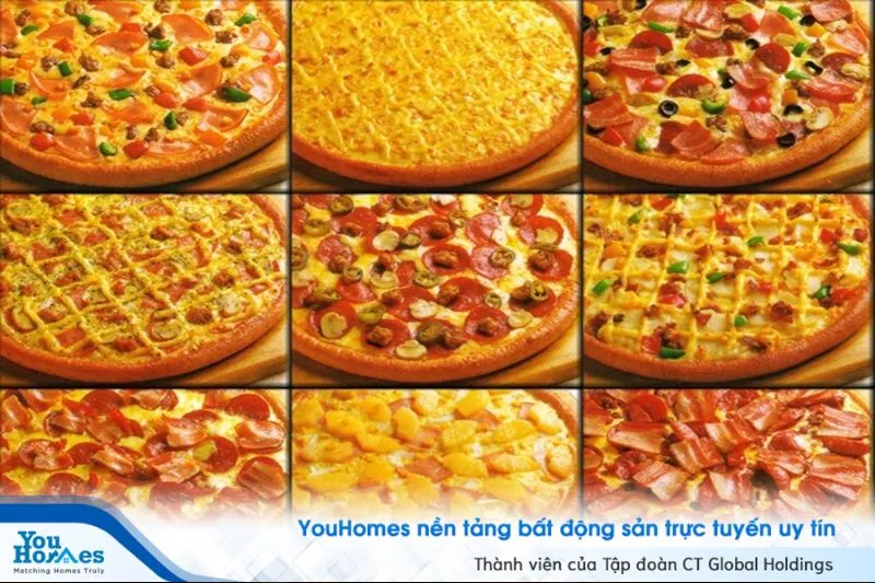 The Pizza Company tại Royal City với pizza đế mỏng và nhân đầy đặn
