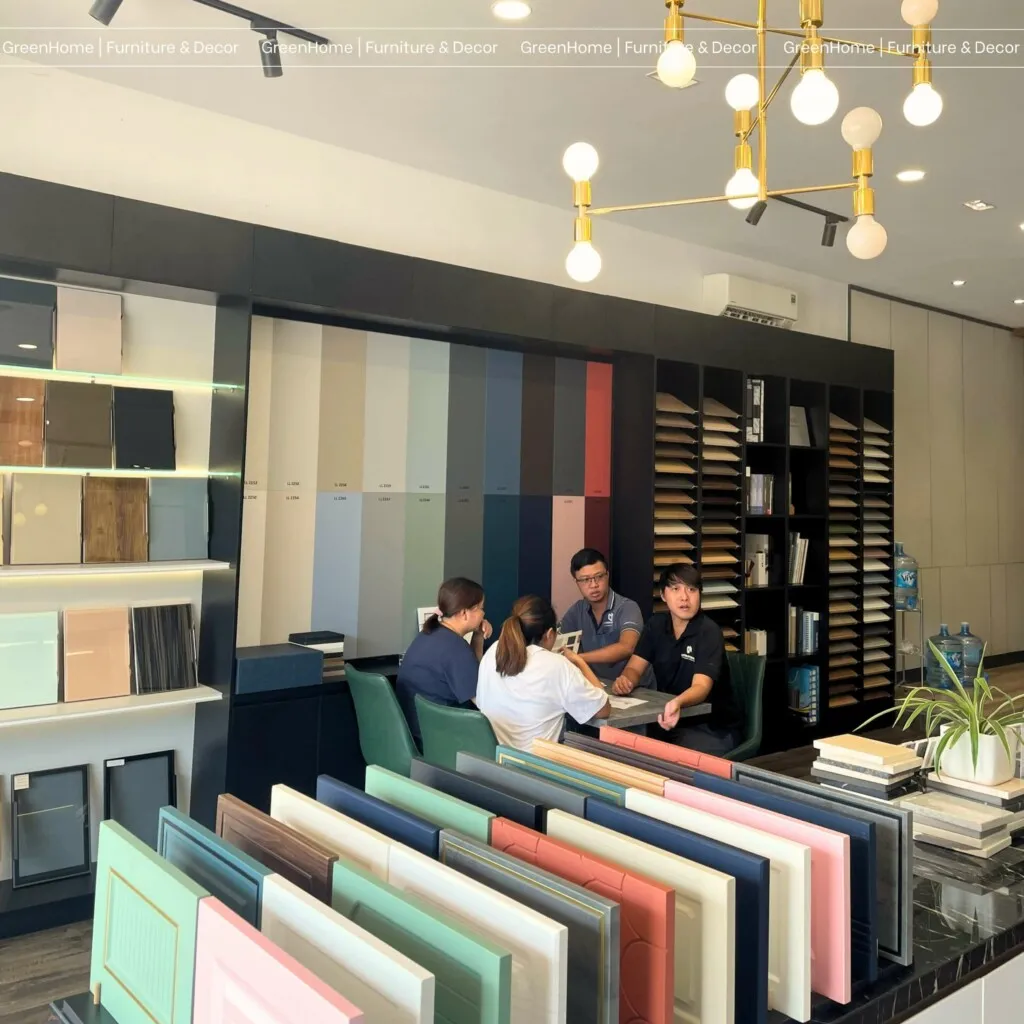 Hoạt động tư vấn khách hàng tại Nội thất GreenHome hình 3