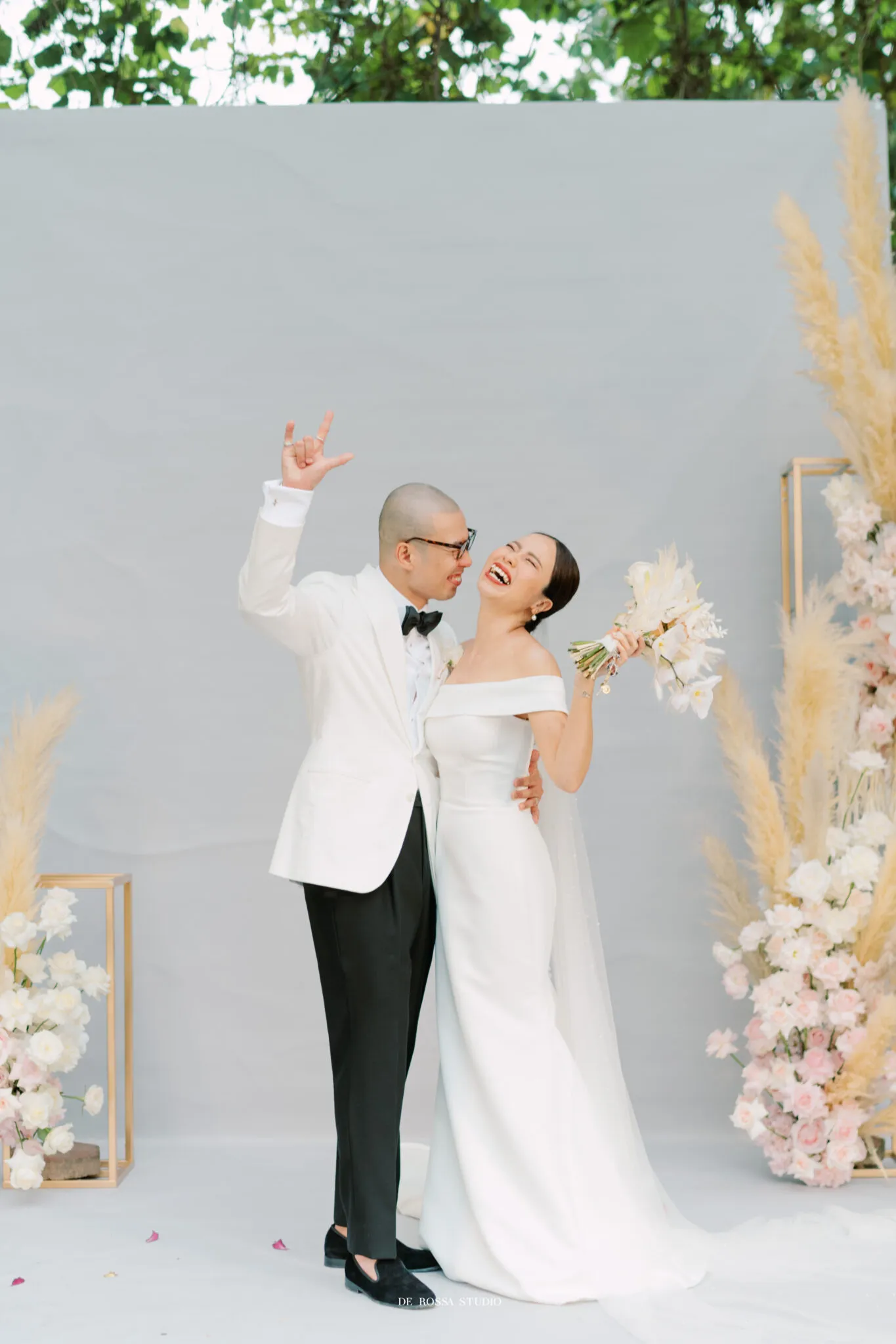 Lễ cưới ngoài trời tại Elegant Suites Westlake