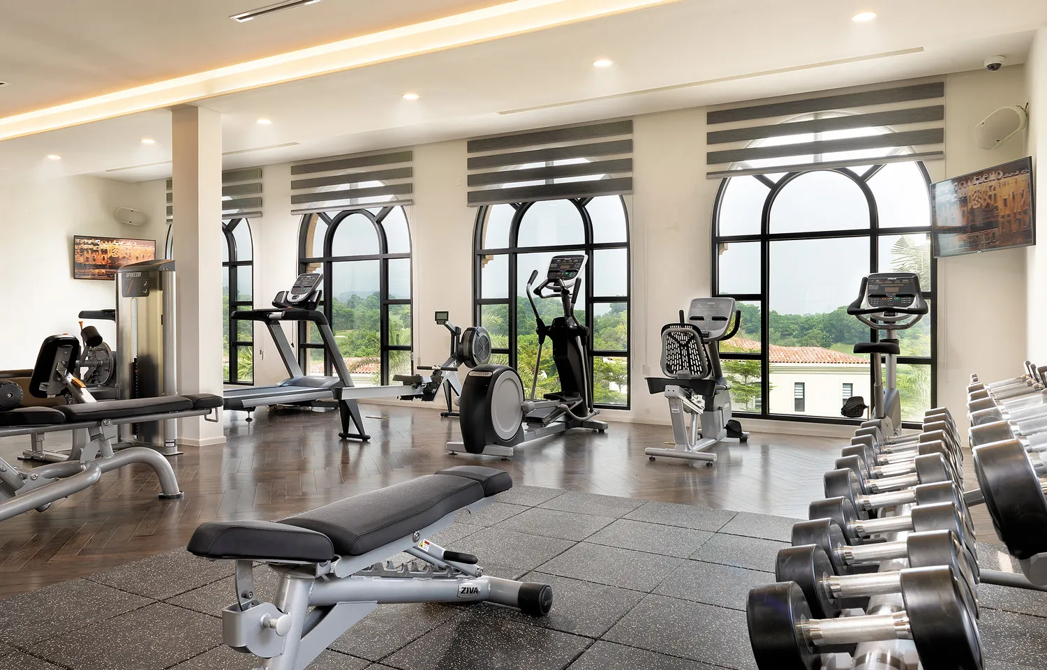 Phòng gym tiêu chuẩn quốc tế