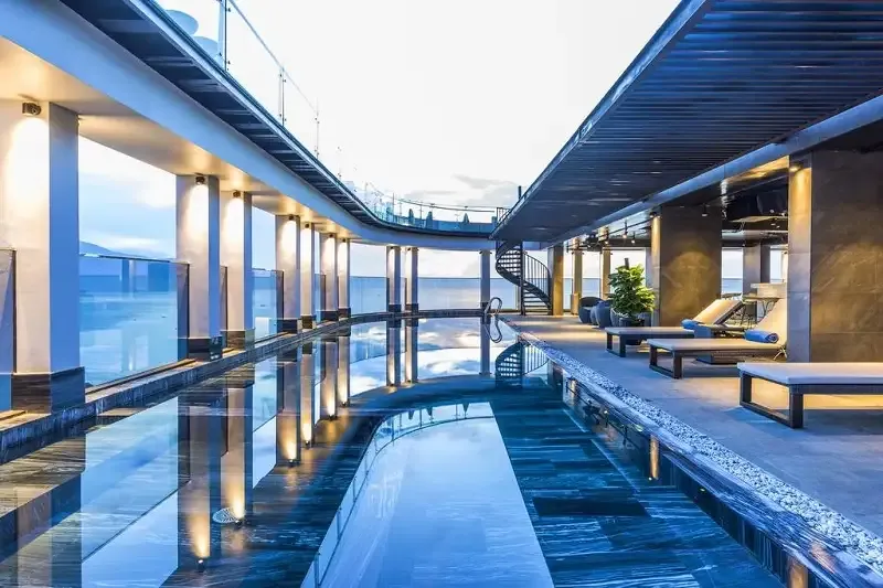 KhÃ¡ch sáº¡n view biá»ƒn ÄÃ  Náºµng