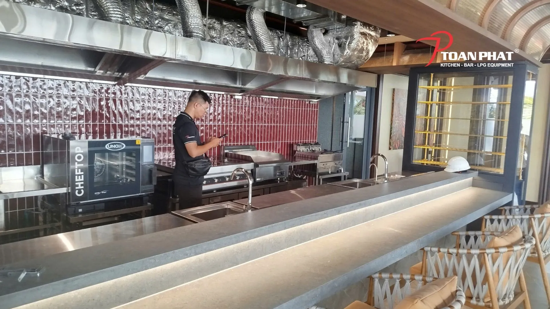 Khu bếp nhà hàng Etown