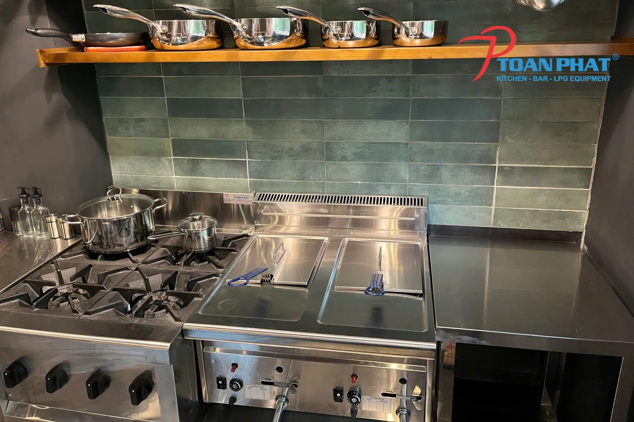 Bếp công nghiệp nhà hàng Robata