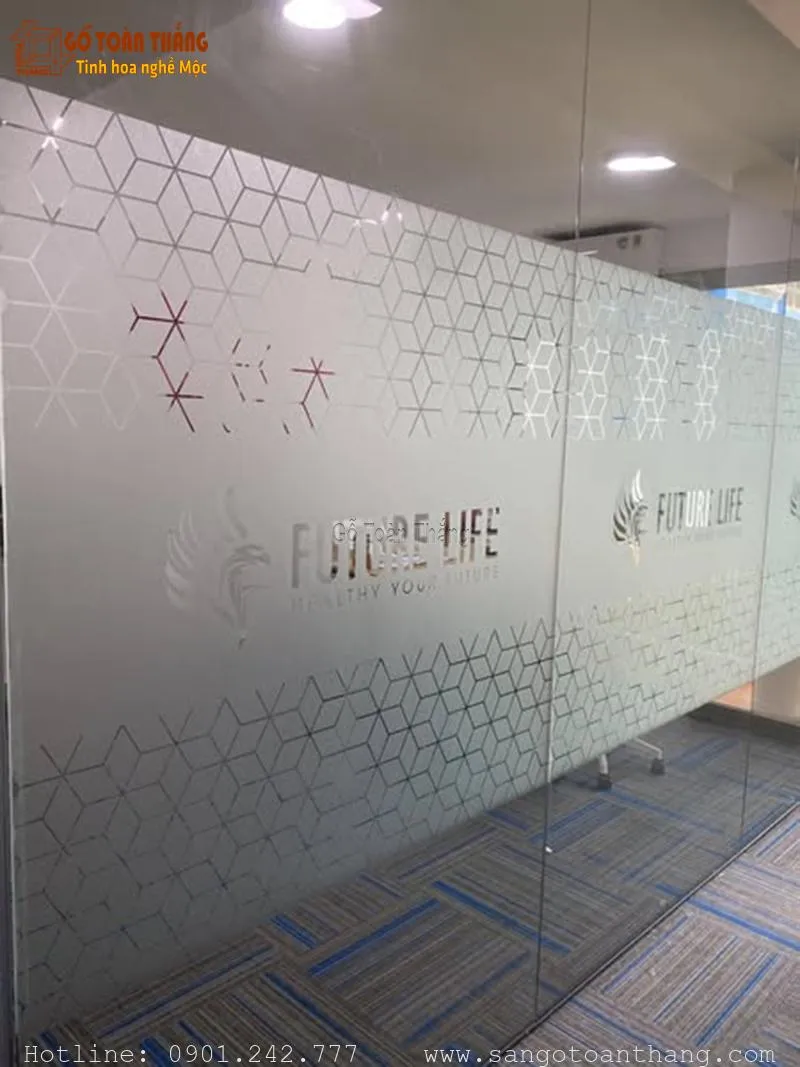 Decal dán cửa kính ra vào Mẫu 07