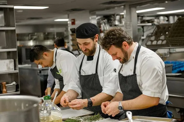 tìm hiểu cách bố trí bếp nhà hàng