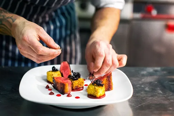 tìm hiểu cách bố trí bếp nhà hàng